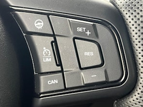 Vehicle image JAGUAR F-Type Convertible 5.0 V8 R AWD