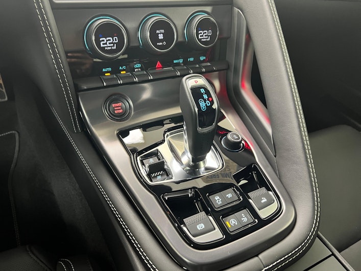 Vehicle image JAGUAR F-TYPE