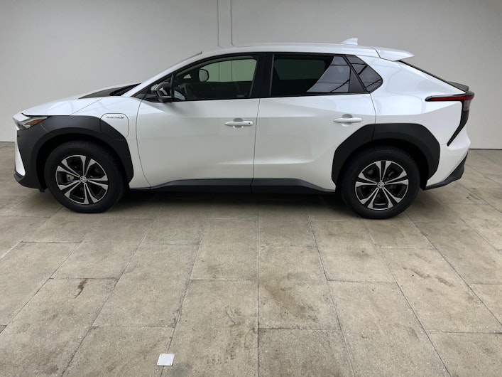 Vehicle image TOYOTA BZ4X