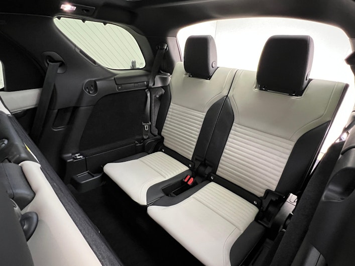 Vehicle image LAND ROVER DISCOVERY