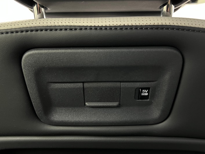 Vehicle image LAND ROVER DISCOVERY