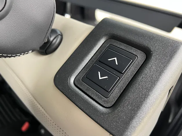 Land Rover Discovery 3.0 D I6 300 Metropolitan Edition / Jetzt mit attraktivem 1.99% Leasing
