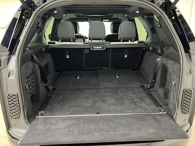 Land Rover Discovery 3.0 D I6 300 Metropolitan Edition / Jetzt mit attraktivem 1.99% Leasing