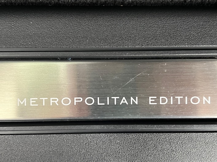 Vehicle image LAND ROVER DISCOVERY