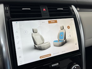 Vehicle image LAND ROVER Discovery 3.0 D I6 300 Metropolitan Edition