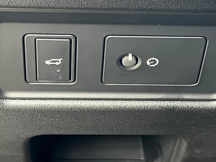 Vehicle image LAND ROVER DISCOVERY