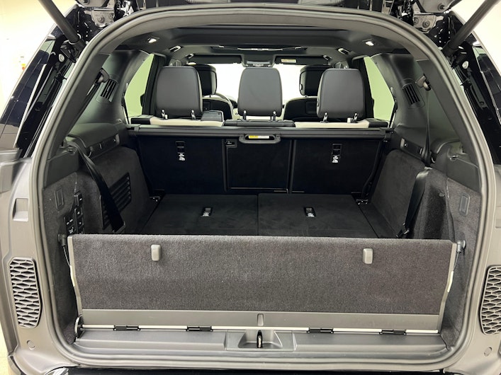 Vehicle image LAND ROVER DISCOVERY