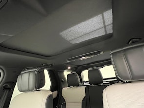 Vehicle image LAND ROVER Discovery 3.0 D I6 300 Metropolitan Edition