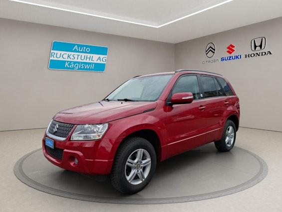 First vehicle image
