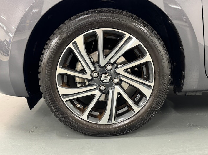 Vehicle image SUZUKI SWIFT