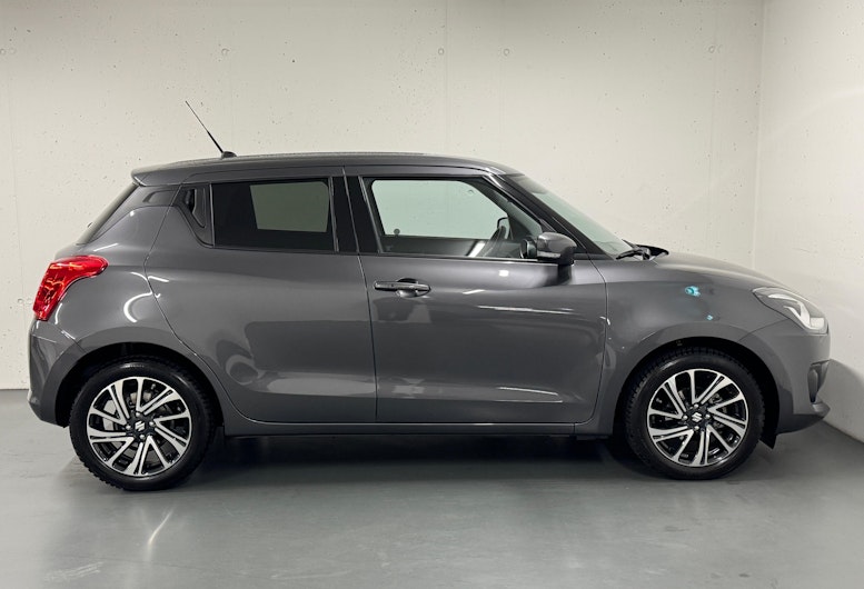 Vehicle image SUZUKI SWIFT
