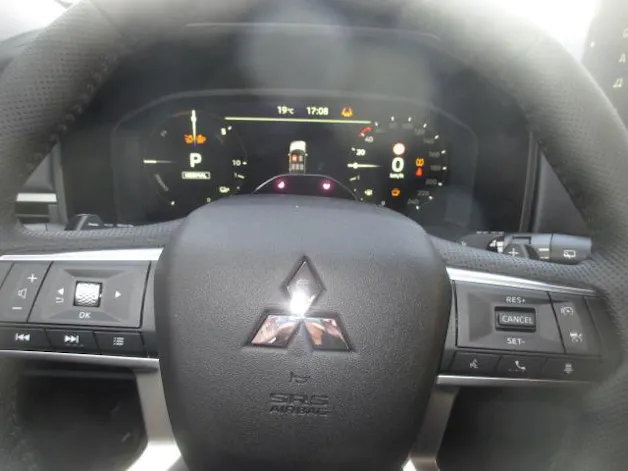 Mitsubishi Outlander 2.4 PHEV Invite 4x4