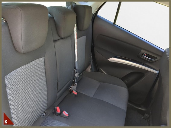 Vehicle image 18