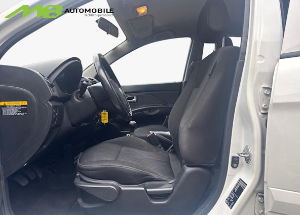 Vehicle image 8 Vehicle image 8