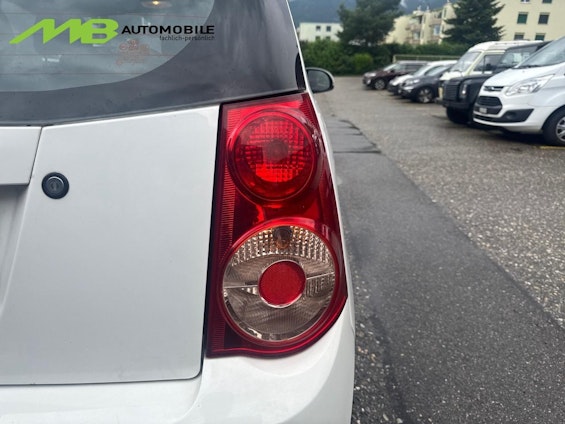 Vehicle image 12 Vehicle image 12