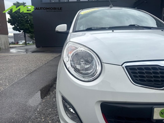 Vehicle image 11 Vehicle image 11