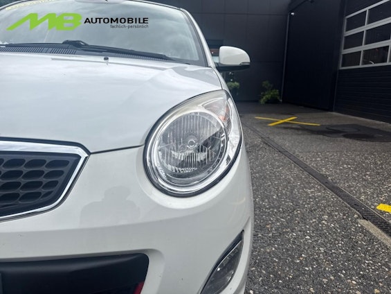 Vehicle image 10 Vehicle image 10