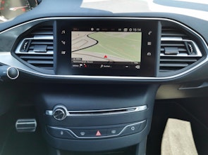 Vehicle image PEUGEOT 308 2.0 BlueHDi 180 GT