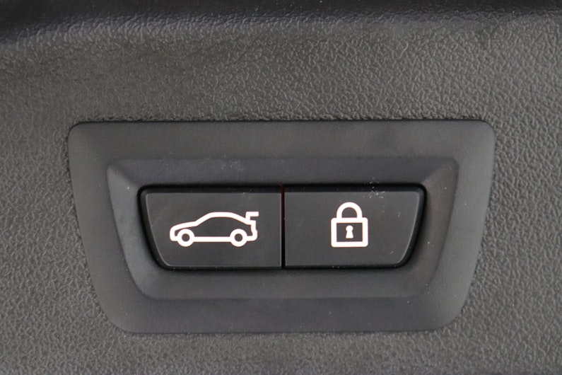 Vehicle image BMW X5