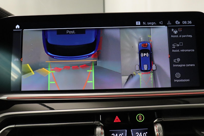 Vehicle image BMW X5