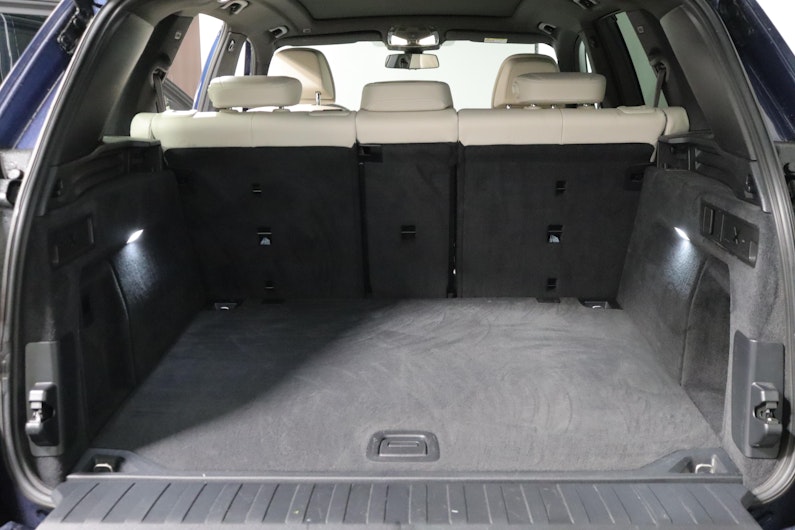 Vehicle image BMW X5