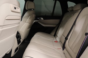 Vehicle image BMW X5 M50i xDrive