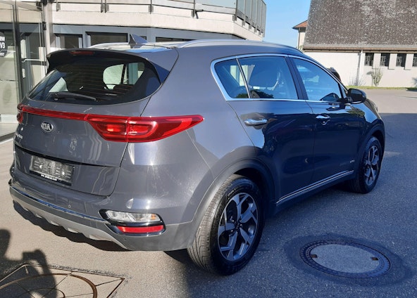 Vehicle image 4 Vehicle image 4