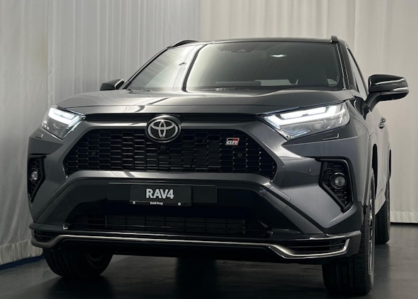 First vehicle image First vehicle image