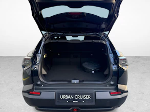 https://vehicle.imgix.net/3877557/1ebc31a6-e006-40b6-be04-dd33de6063b2.jpg