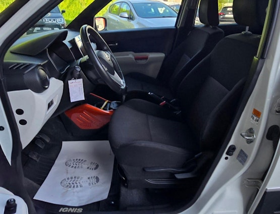 Vehicle image 21