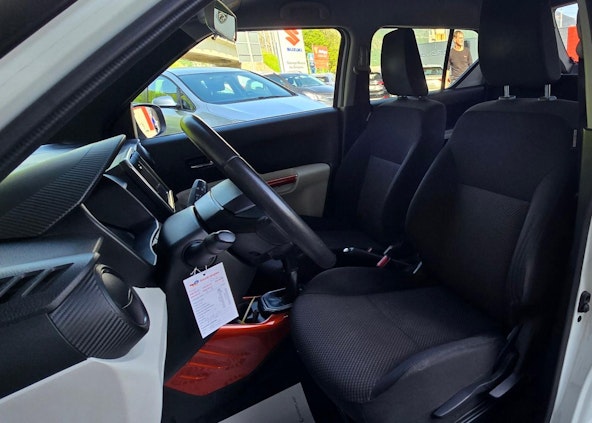 Vehicle image 20