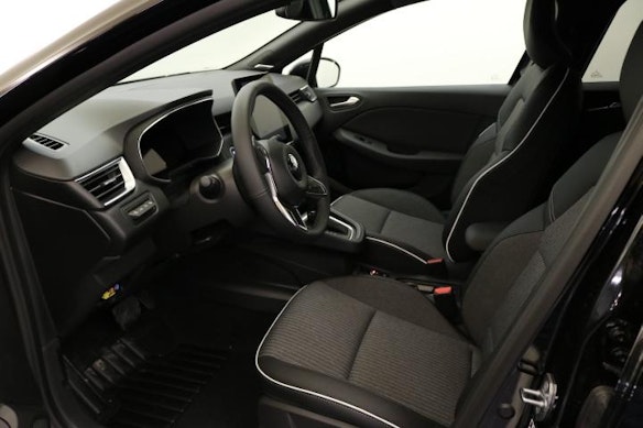 MITSUBISHI Colt 1.6 HEV Instyle 3