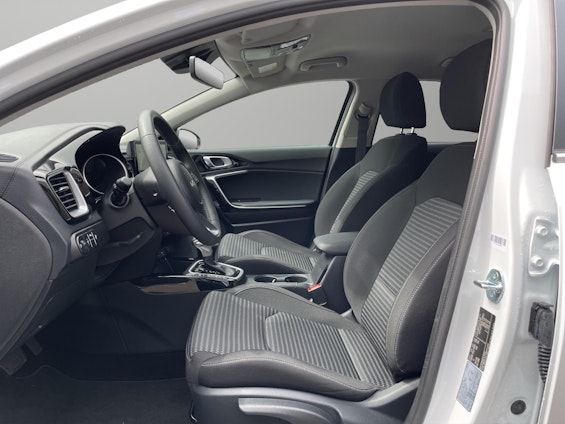 Vehicle image 3 Vehicle image 3