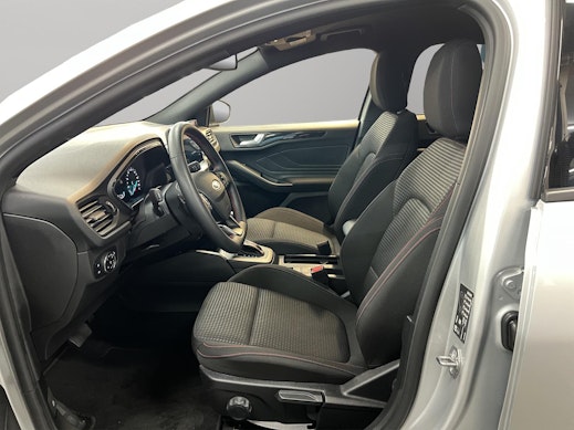 FORD Focus 1.0i EcoB Hybrid 155 ST-Line 2