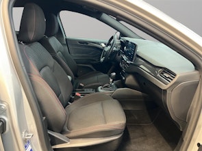 Vehicle image FORD Focus 1.0i EcoB Hybrid 155 ST-Line