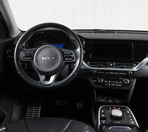 Vehicle image 4 Vehicle image 4