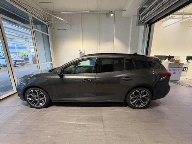 Ford Focus Station Wagon 1.0i EcoB Hybrid 155 ST-Line X