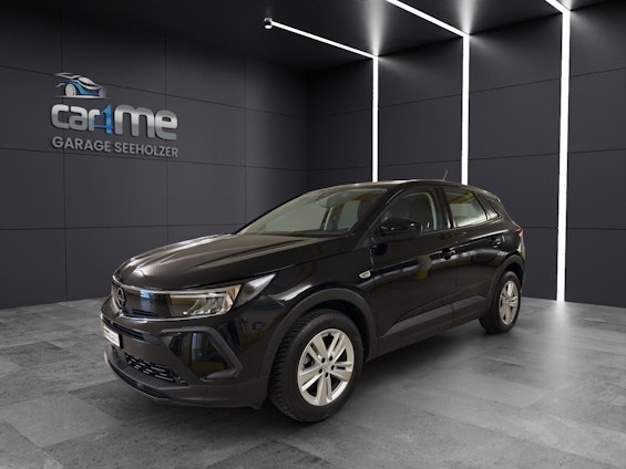 First vehicle image