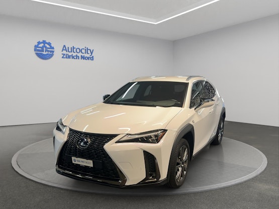 First vehicle image