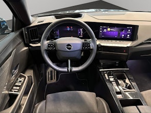 Vehicle image OPEL Astra 1.6 T PHEV 180 Swiss Premium