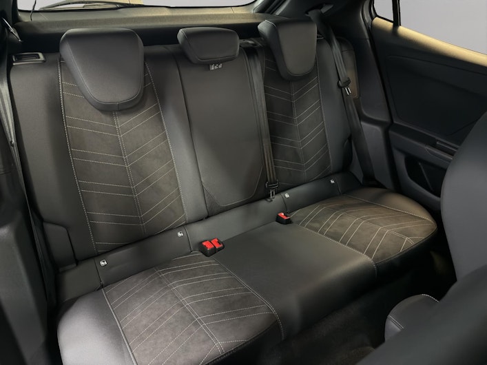 Vehicle image OPEL MOKKA