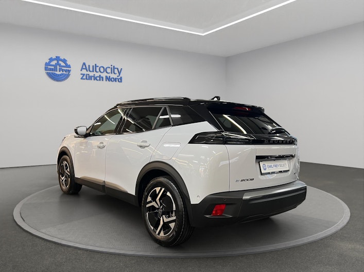 Vehicle image PEUGEOT 2008