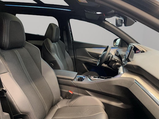 PEUGEOT 5008 1.5 BlueHDi GT 3