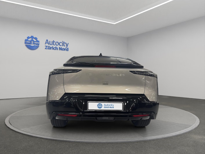 Vehicle image DS AUTOMOBILES DS N°8