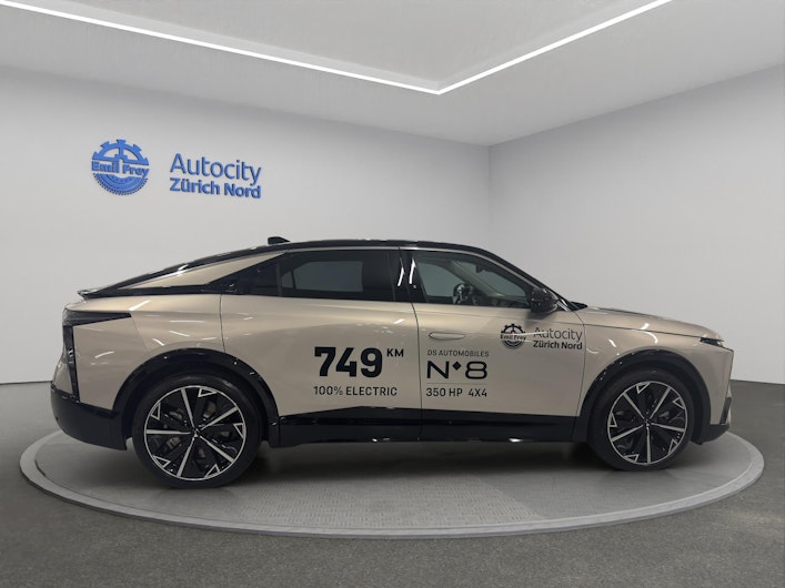 Vehicle image DS AUTOMOBILES DS N°8