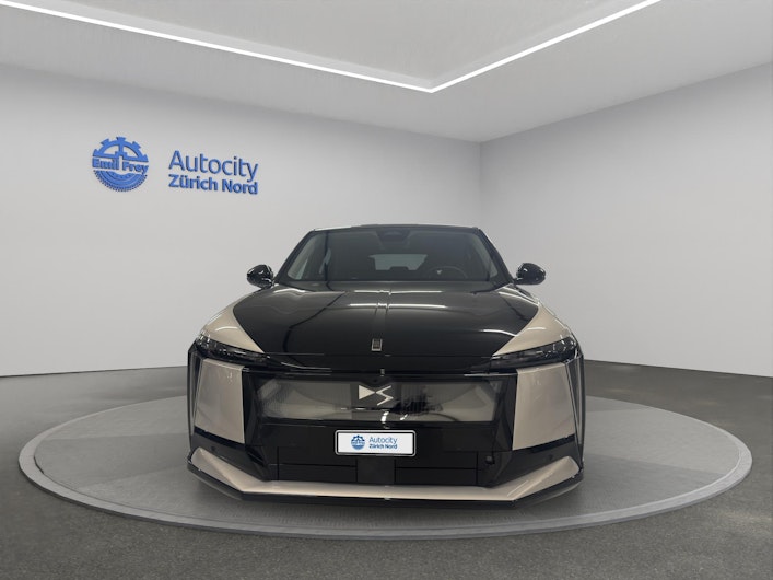 Vehicle image DS AUTOMOBILES DS N°8