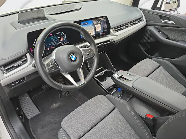 BMW 223d xDrive Active Tourer ** 24 Monate GARANTIE // Anhängerkupplung **
