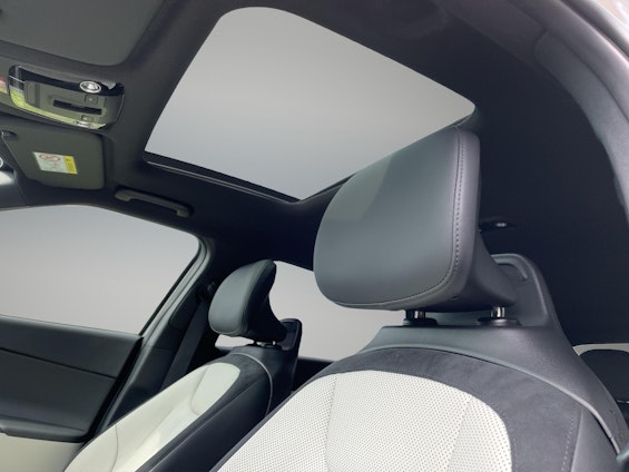 Vehicle image 11 Vehicle image 11