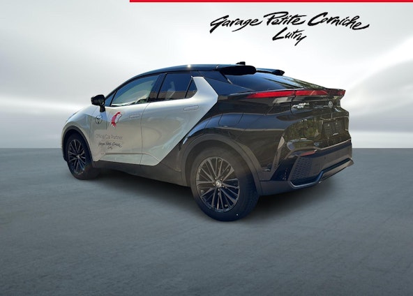 Vehicle image 4 Vehicle image 4