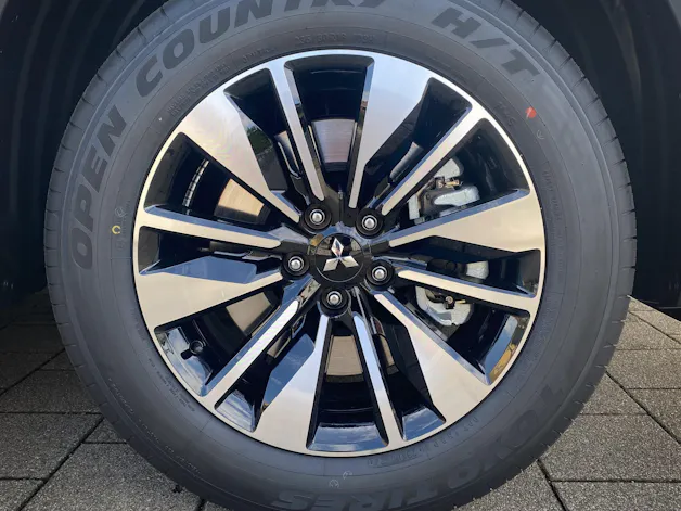 Mitsubishi Outlander 2.4 PHEV Invite 4x4